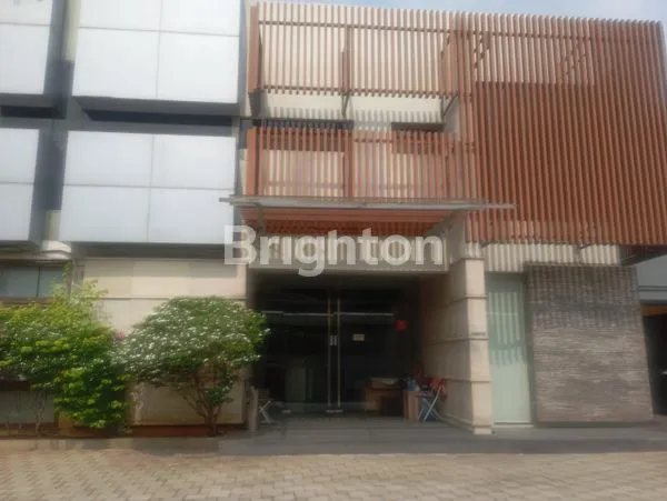 DI SEWAKAN 2 KAVLING GANDENG UNTUK OFFICE DI JAKARTA SELATANSEWAKAN 2 KAVLING GANDENG UNTUK OFFICE DI JAKARTA SELATAN