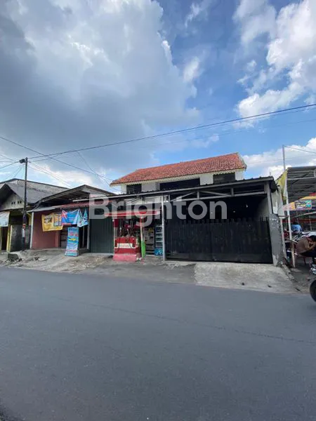 image DIJUAL  RUMAH + 3 KIOS UNIT DI CONDET (1)