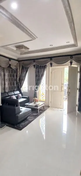 image JUAL RUMAH FURNISH MEDITERAN STYLE DEKAT PAKUWON MALL (3)