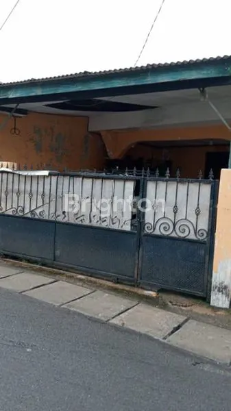 image DIJUAL RUMAH HITUNG TANAH TANPA BANGUNAN LOKASI STRATEGIS DI CONDET (1)