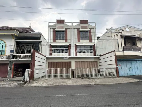 image RUKO STRATEGIS BISNIS TENGAH KOTA SOLO AKSES JALAN RAYA UTAMA (1)