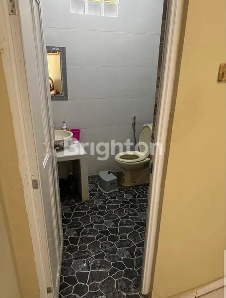 image RUMAH LUAS LANTAI 2, LINGKUNGAN PERUMAHAN DENPASAR BARAT (6)