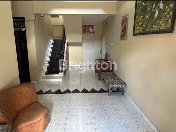 image RUMAH LUAS LANTAI 2, LINGKUNGAN PERUMAHAN DENPASAR BARAT (4)
