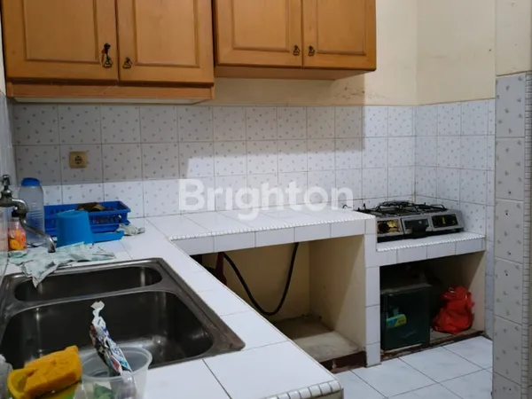 image RUMAH 2 LANTAI SIAP HUNI DI JL. ASEM JAKARTA BARAT DEKAT CENTRAL PARK,TAMAN ANGGREK,UNTAR,UKRIDA DAN TOL DALAM KOTA (6)