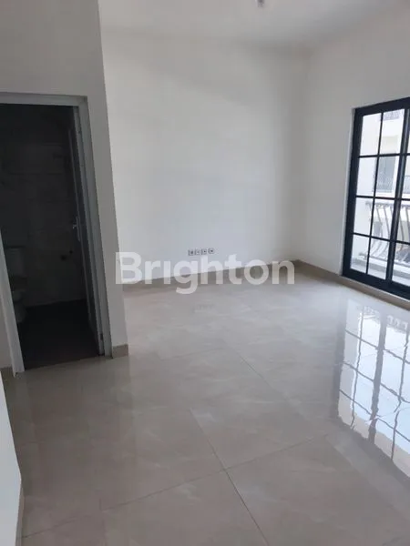 image RUMAH BARU CLUSTER 3 LANTAI: GRAND MEDITERANIA RESIDENCE - PENJARINGAN, JAKARTA UTARA (5)