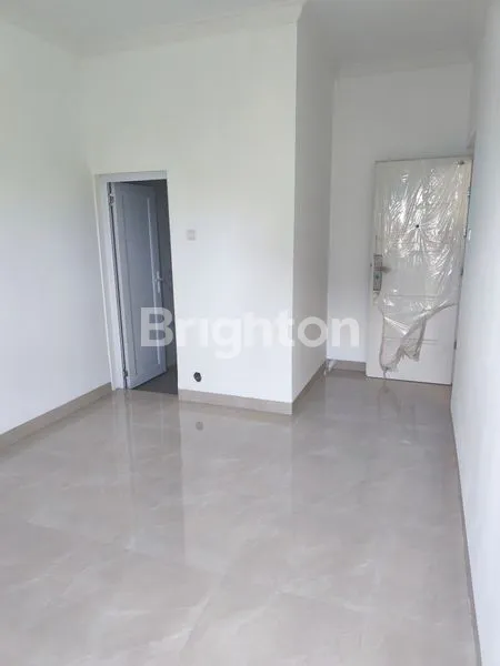 image RUMAH BARU CLUSTER 3 LANTAI: GRAND MEDITERANIA RESIDENCE - PENJARINGAN, JAKARTA UTARA (4)