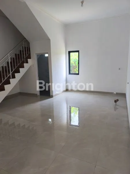 image RUMAH BARU CLUSTER 3 LANTAI: GRAND MEDITERANIA RESIDENCE - PENJARINGAN, JAKARTA UTARA (3)