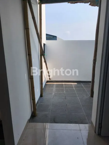 image RUMAH BARU CLUSTER 3 LANTAI: GRAND MEDITERANIA RESIDENCE - PENJARINGAN, JAKARTA UTARA (6)