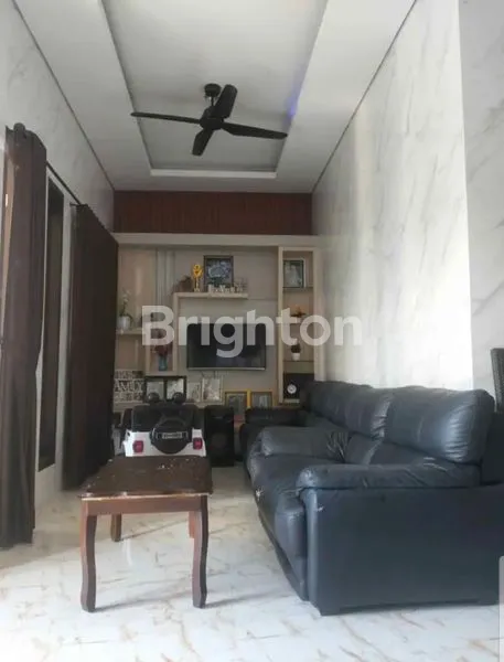 image RUMAH LANTAI 2 MODERN MINIMALIS PERUMAHAN DENPASAR SELATAN (2)