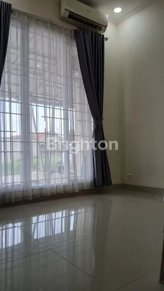 image RUMAH SEWA BEKASI FULL FURNISHED THE ROYAL PREMIERE BABELAN (5)