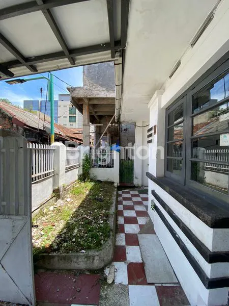 image RUMAH DEKAT ALUN-ALUN BANDUNG (8)