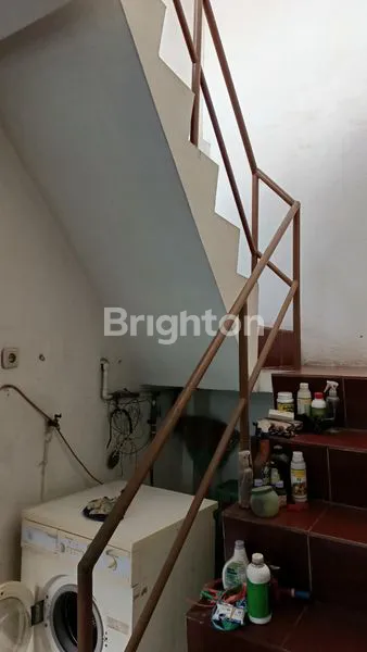 image DIJUAL RUMAH, LOKASI STRATEGIS, PINGGIR JALAN RAYA (4)