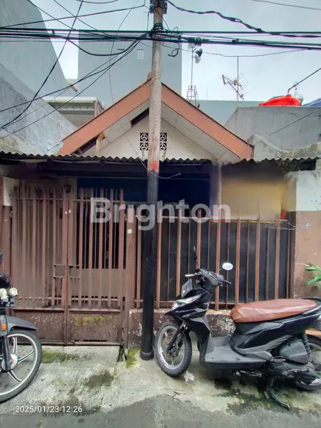 image MURAH SEKALI RUMAH TUA HITUNG TANAH DI TANJUNG DUREN (2)