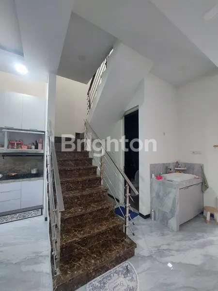 image RUMAH MINIMALIS INTERIOR MEWAH SEMI FURNISHED DI MULYOSARI SURABAYA (3)