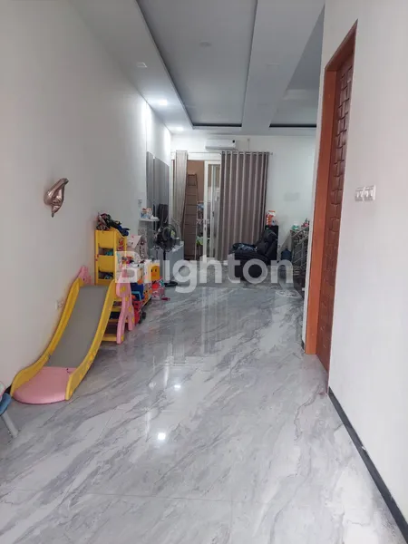 image RUMAH MINIMALIS INTERIOR MEWAH SEMI FURNISHED DI MULYOSARI SURABAYA (8)
