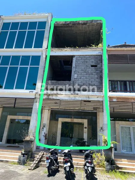 image RUKO 3 LANTAI DI PECATU ULUWATU BALI (1)