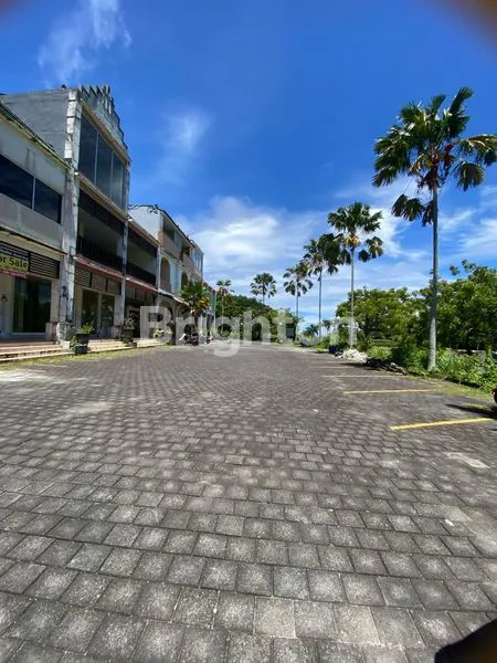 image RUKO 3 LANTAI DI PECATU ULUWATU BALI (8)