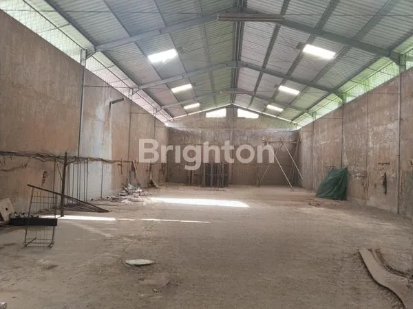 DI SEWAKAN GUDANG UKURAN 450 METER  KOTA PASURUAN JAWA TIMUR