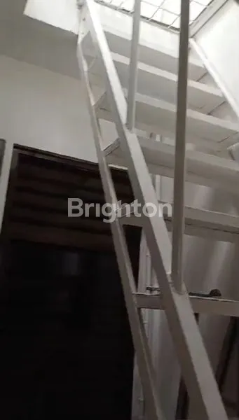 image RUMAH 1,5 LANTAI DI DURI KEPA LEBAR 7 (5)