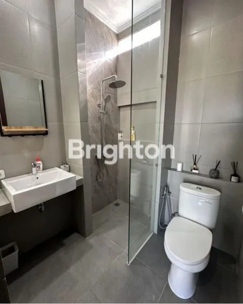 image RUMAH BAGUS DI SOLOBARU SIAP HUNI, DEKAT MALL PAKUWON DAN THE PARK!! STRATEGIS DAN NYAMAN!! (4)