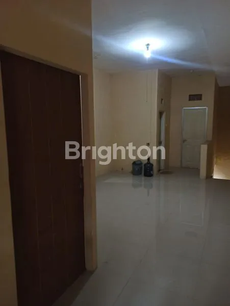 image RUKO 2 LANTAI DI TEMPAT STRATEGIS SIAP DIGUNAKAN. (2)