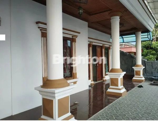 image RUMAH MEWAH  (6)