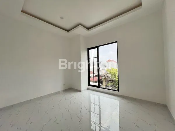 image KLAMPIS WISMA MUKTI DKT MANYAR (5)