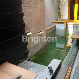 image DIJUAL RUMAH MEWAH PLUS PERABOT DI GAYUNGSARI BARAT DEKAT MASJID AL AKBAR (3)