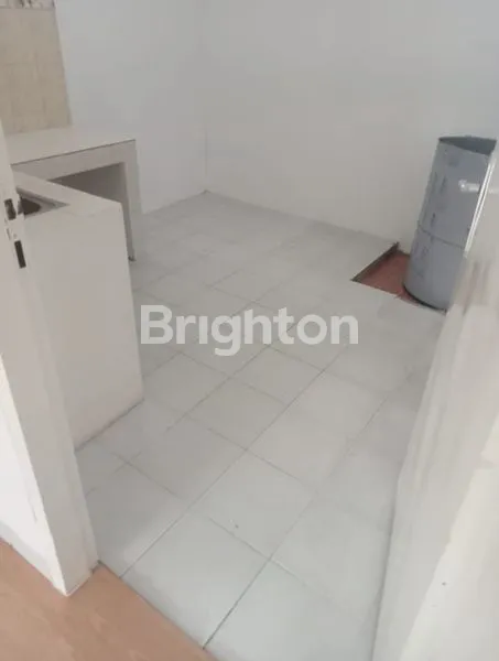 image RUMAH 2 KT DI SERPONG PARADISE, SHM (8)