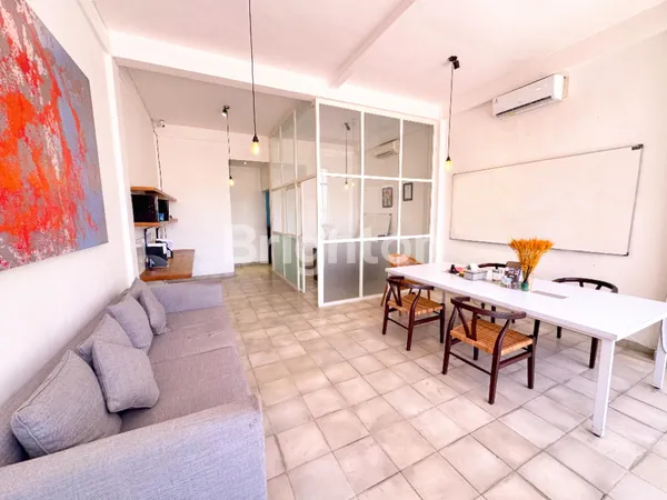 image RUKO SEMI FURNISHED LOKASI SEMINYAK BADUNG (3)