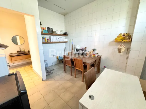 image RUKO SEMI FURNISHED LOKASI SEMINYAK BADUNG (4)