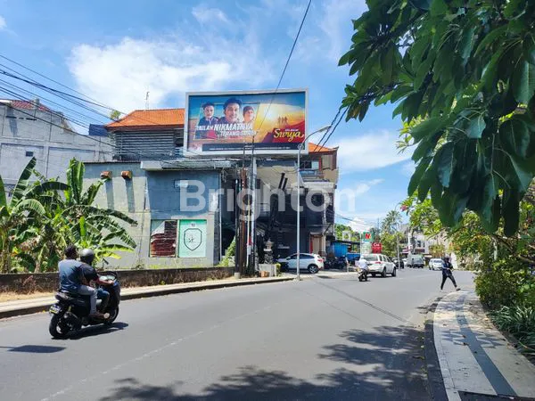 image RUKO 3 LANTAI STRATEGIS LOKASI BADUNG (1)