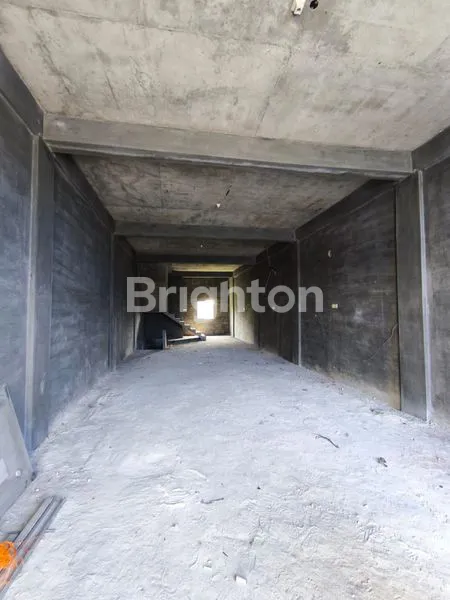 image RUKO 3 LANTAI STRATEGIS DI GARUDA SAKTI, DEKAT RS MADANI PEKANBARU (6)