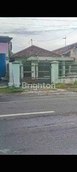 image DIJUAL TANAH BONUS BANGUNAN DI JALAN ANGGREK PUSAT EKONOMI KOTA CARUBAN , MEJAYAN , PASAR HARGA 1,8 M NEGO. (1)