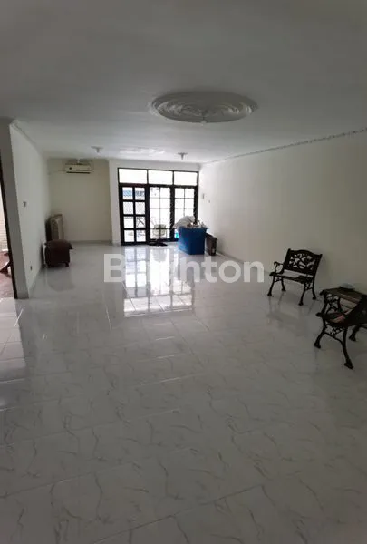 image RUMAH SIAP HUNI ASRI NYAMAN 2 LANTAI TAMAN ARIES JAKARTA BARAT (1)