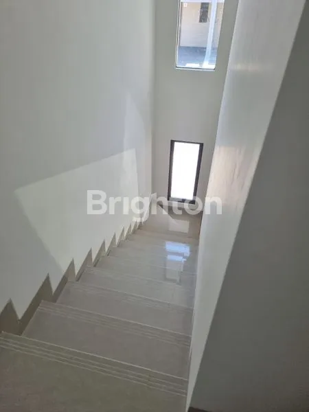 image RUMAH INDAH SUMMARECON (4)