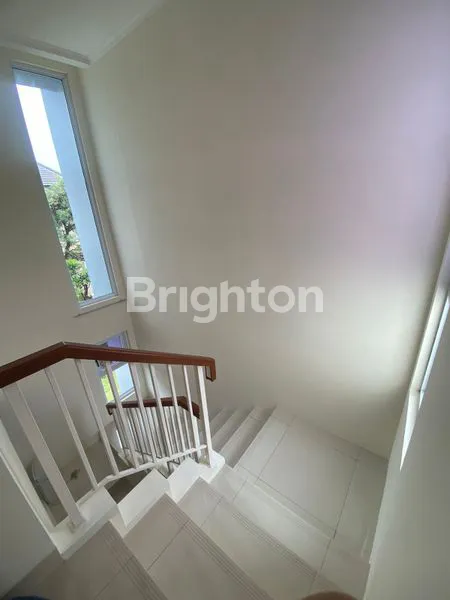 image CLUSTER VIVACIA - THE EMINENT (5)