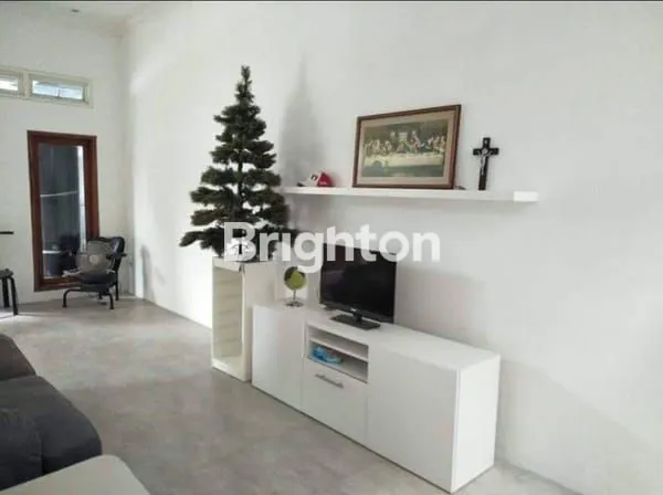 image RUMAH HOOK MINIMALIS 1 LANTAI DI TENGGILIS SIAP HUNI DEKAT UBAYA, KENDANGSARI, PANJANG JIWO, JEMURSARI, PRAPEN, MARGOREJO (5)