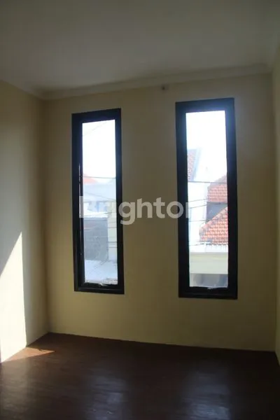 image RUMAH CANTIK SIAP HUNI DAERAH PEPELEGI (4)