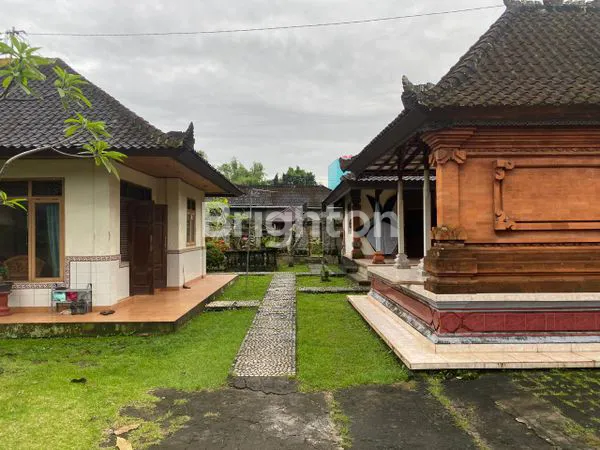 image TANAH LUAS + RUMAH SIAP HUNI, LOKASI STRATEGIS & INVESTASI MENJANJIKAN! (1)