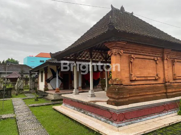 image TANAH LUAS + RUMAH SIAP HUNI, LOKASI STRATEGIS & INVESTASI MENJANJIKAN! (3)