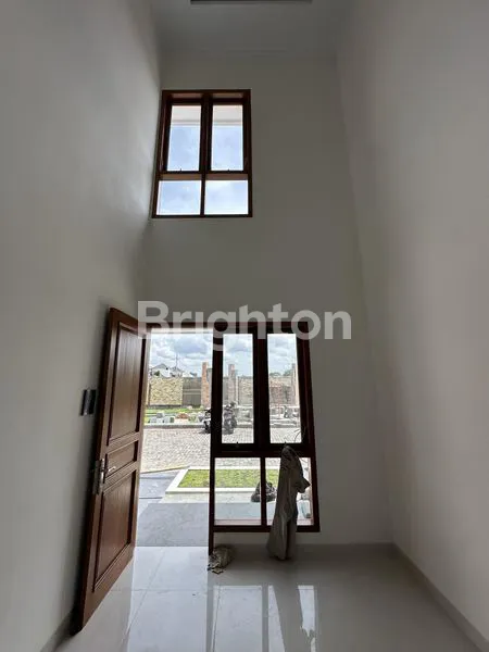 image RUMAH BARU KAWASAN STRATEGIS DEKAT SOLOBARU DAN PUSAT KOTA SOLO (2)