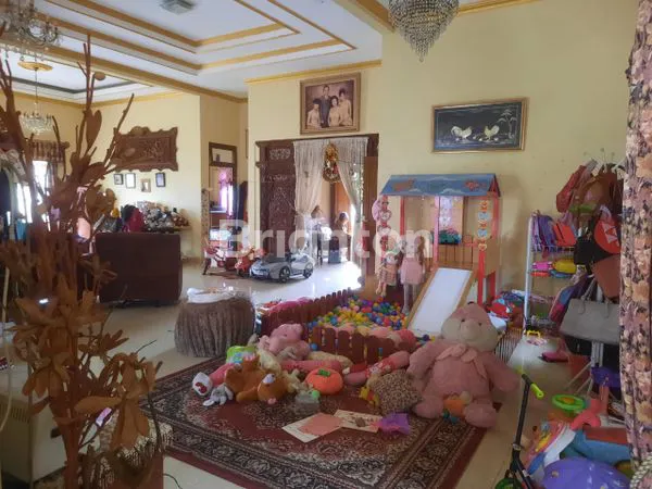 image RUMAH DUA LANTAI DI NGESREP SRONDOL SEMARANG (3)