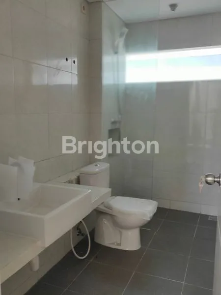 image RUMAH 2LANTAI PONDOK CANDRA CLUSTER BARU MERR PINTU TOLL SURABAYA  (2)