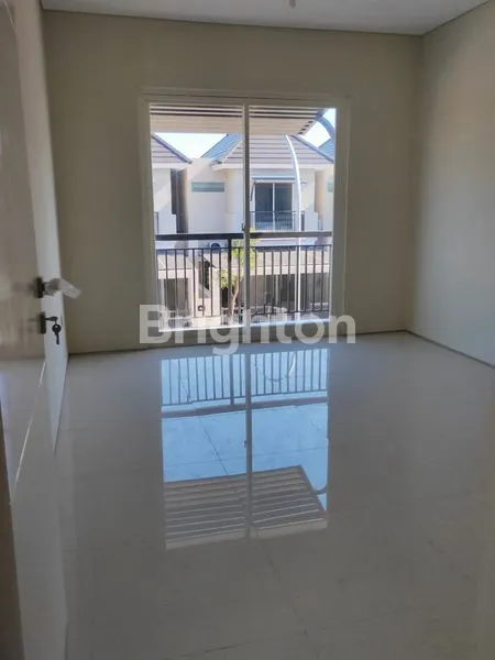 image RUMAH 2LANTAI PONDOK CANDRA CLUSTER BARU MERR PINTU TOLL SURABAYA  (3)