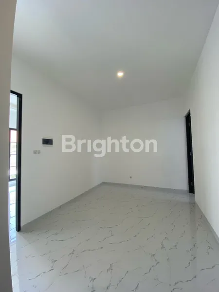 image BARU GRESS RUMAH WISMA MUKTI KLAMPIS SEMOLO BARAT, ONE GATE SYSTEM, DEKAT SEMOLOWARU, DEKAT MANYAR, DEKAT KAMPUS STIESIA UNTAG, BEBAS BANJIR (6)