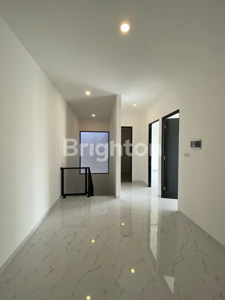 image BARU GRESS RUMAH WISMA MUKTI KLAMPIS SEMOLO BARAT, ONE GATE SYSTEM, DEKAT SEMOLOWARU, DEKAT MANYAR, DEKAT KAMPUS STIESIA UNTAG, BEBAS BANJIR (8)