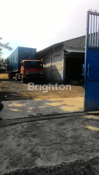 image GUDANG STRATEGIS 2000M² SHM DEKAT SMP 1 KRATON PASURUAN (7)