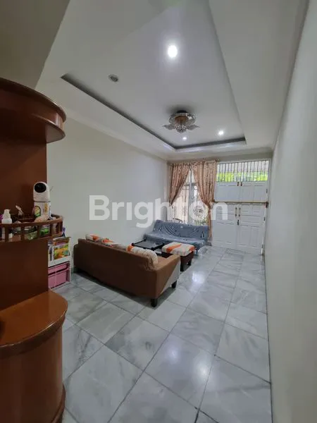image RUMAH 2LT FULL FURNISHED DI KEBON JERUK INTERCON (3)
