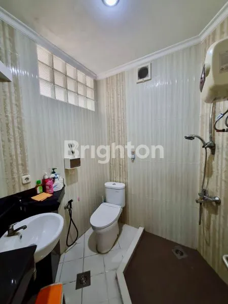 image RUMAH 2LT FULL FURNISHED DI KEBON JERUK INTERCON (8)